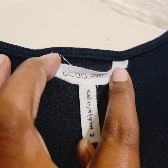 BCBGeneration | Women's Navy Blue Surplice Skorts Romper (Size Medium) - Picture 3 of 12